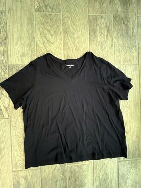 Lands' End Navy Blue V-Neck Short Sleeve Tee